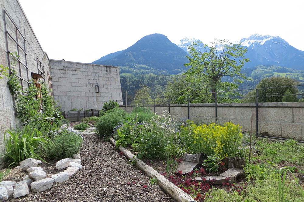 Kräuter- und Gemüsegarten Außengelände Haus der Berge