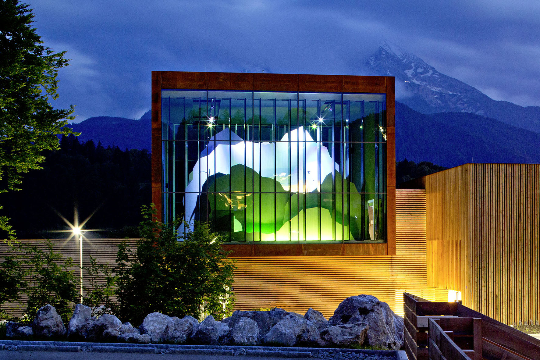 Pressebild: 10 Jahre „Haus der Berge:“ Am Pfingstsonntag, 28. Mai, startet das Nationalparkzentrum mit einem vielseitigen, kostenfreien Programm in das Jubiläumsjahr 2023.