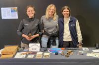 Kindern und Erwachsenen die Naturgeheimnisse des Nationalparks näherbringen und wichtige Erfahrungen sammeln für das spätere Berufsleben: Studentinnen und Studenten aller Fachrichtungen können sich noch bis zum 15. Januar für das Commerzbank-Umweltpraktikum 2026 im Nationalpark Berchtesgaden bewerben.